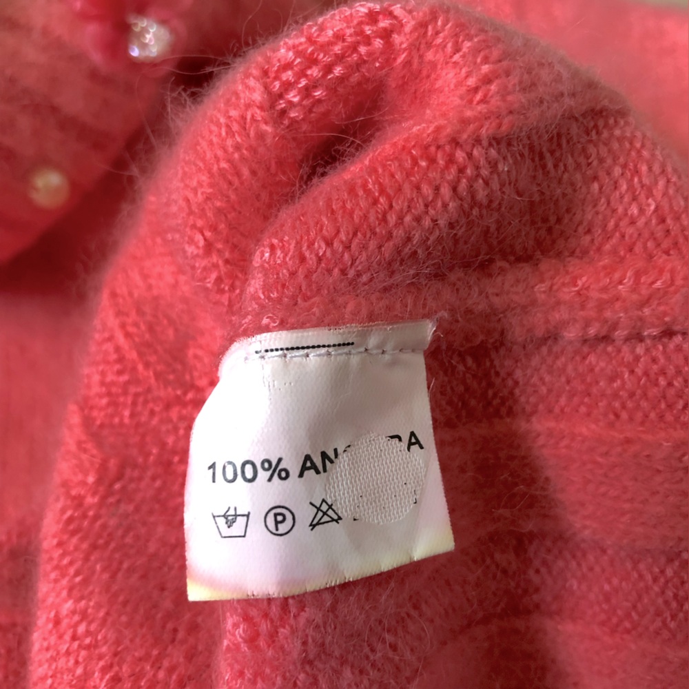 Women’s Vintage Pink Angora Turtleneck Sweater with Flower Pearl Accents size S - Picture 12 of 12